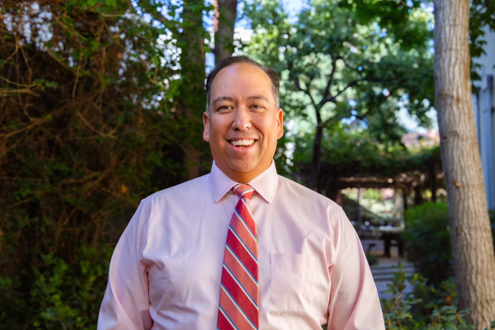 Oscar Teran joins Southwestern as new Associate Dean of the Career